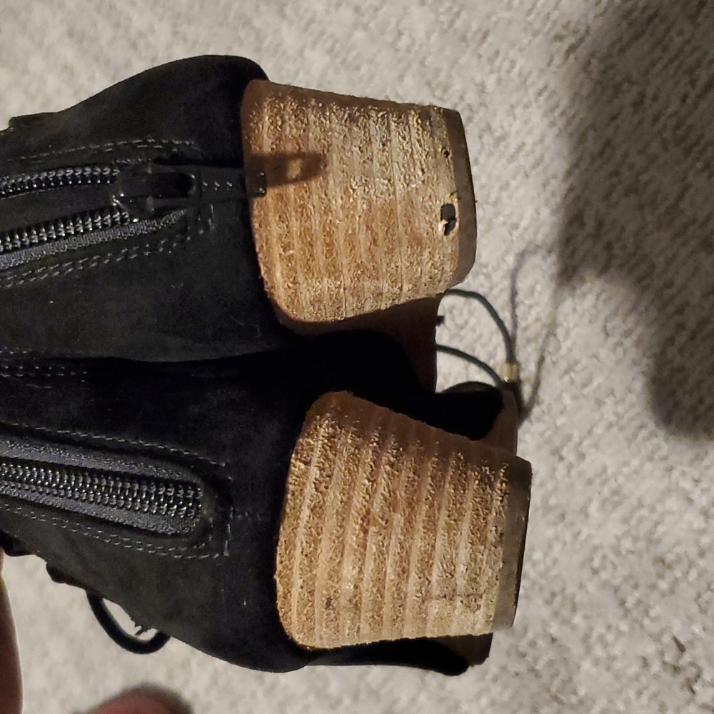 Sandals - Picture 6 of 7